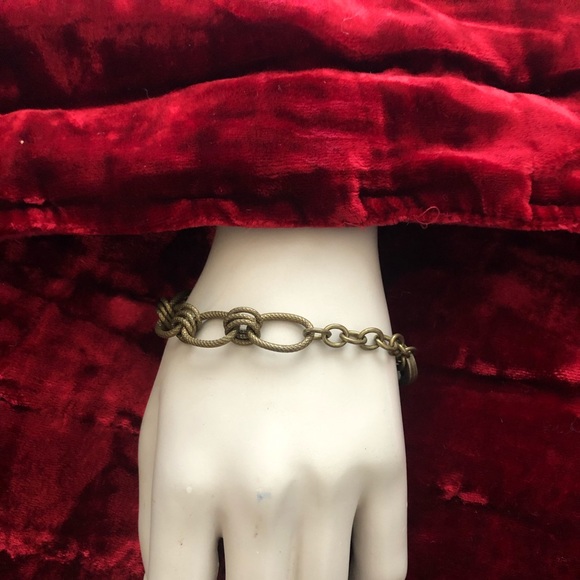 Grayling Bracelet - Picture 13 of 13